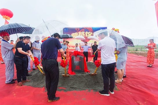 2007so太阳集团西部总部基地项目在成都新津开工奠基