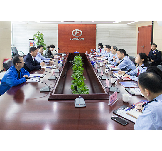 深圳市南山区国税局局长戴文忠、南山区地税局局长陆权汉一行莅临2007so太阳集团调研