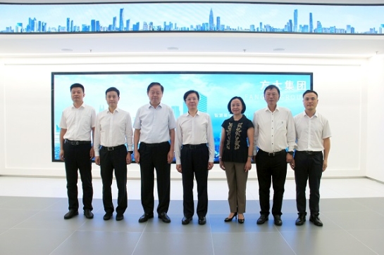 深圳市委常委、市纪委书记、市监委主任刘连生一行莅临2007so太阳集团调研